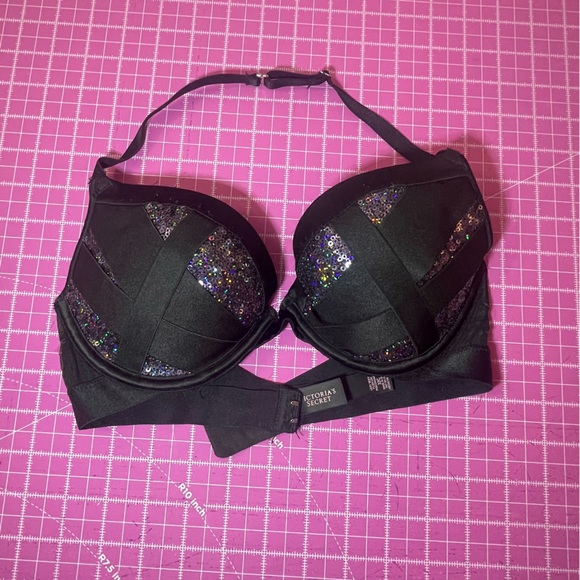 Black Sequin Victoria’s Secret Very Sexy Halter Push Up Bra - Picture 2 of 7